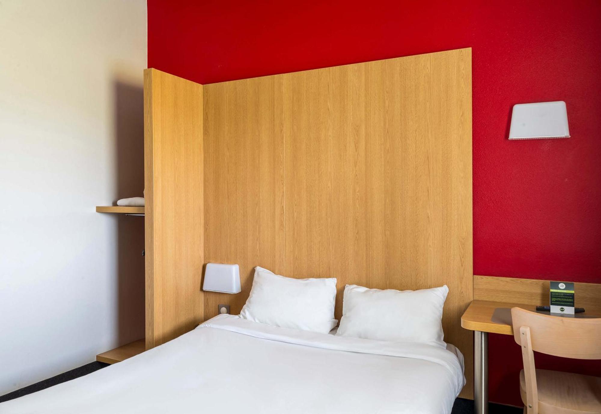 B&B Hotel Troyes Barberey Екстериор снимка