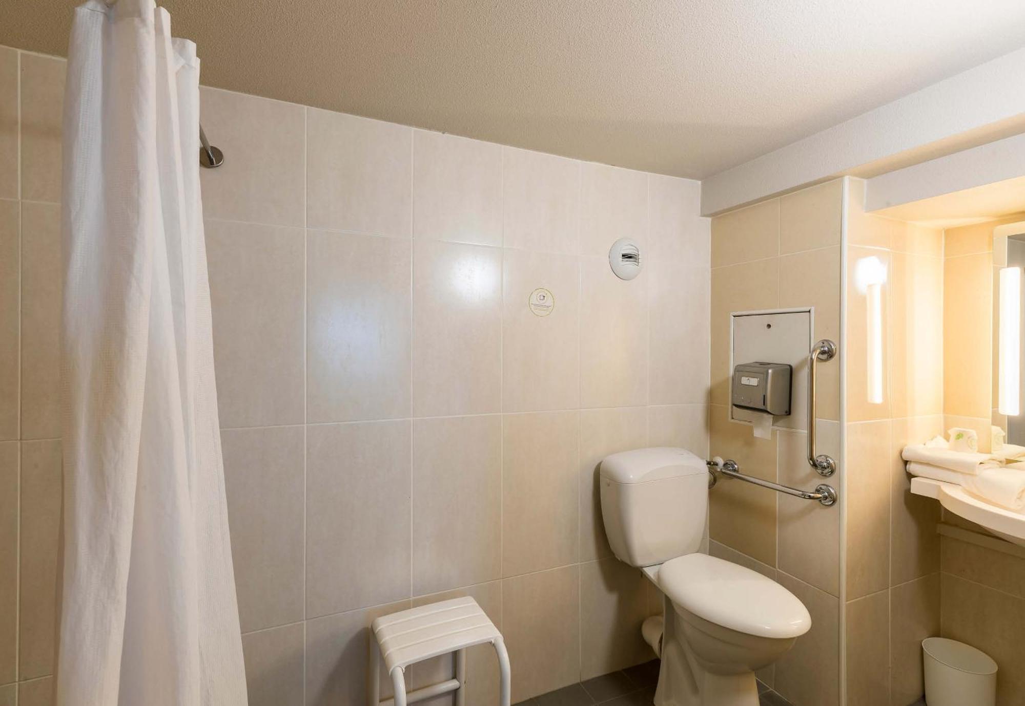 B&B Hotel Troyes Barberey Екстериор снимка