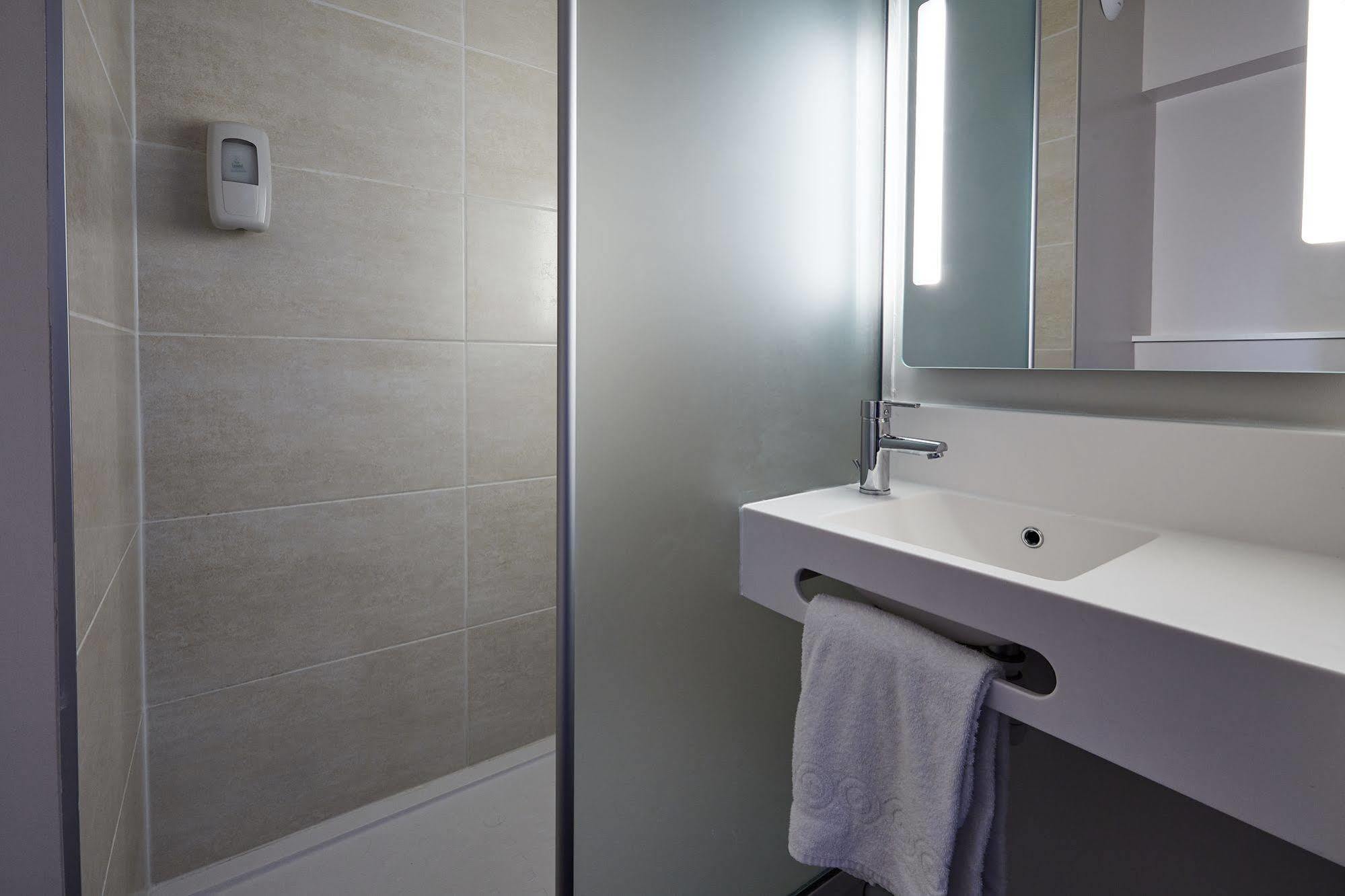 B&B Hotel Troyes Barberey Екстериор снимка