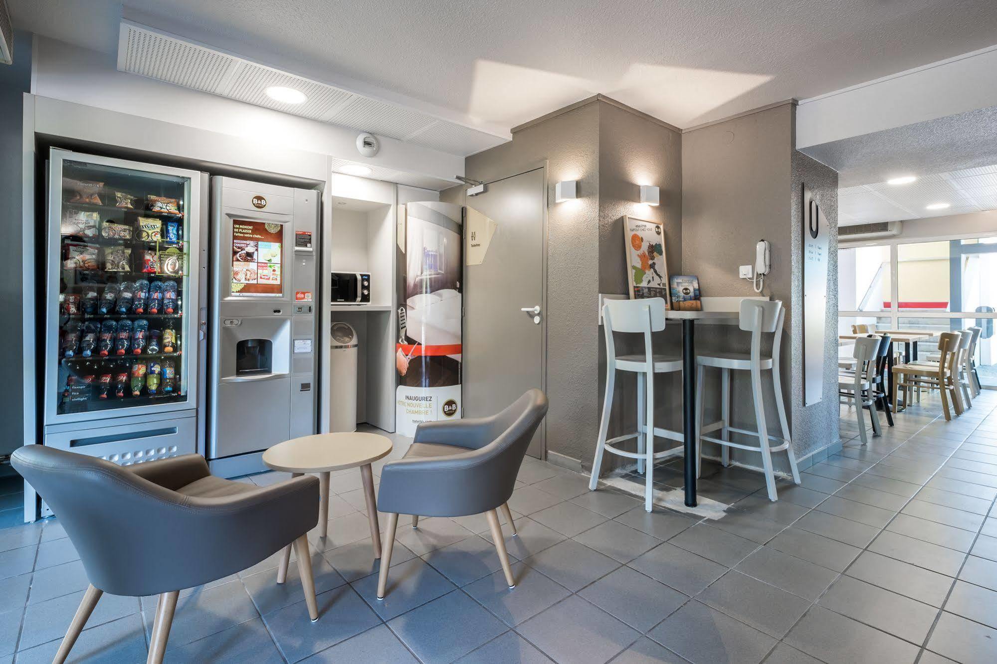 B&B Hotel Troyes Barberey Екстериор снимка