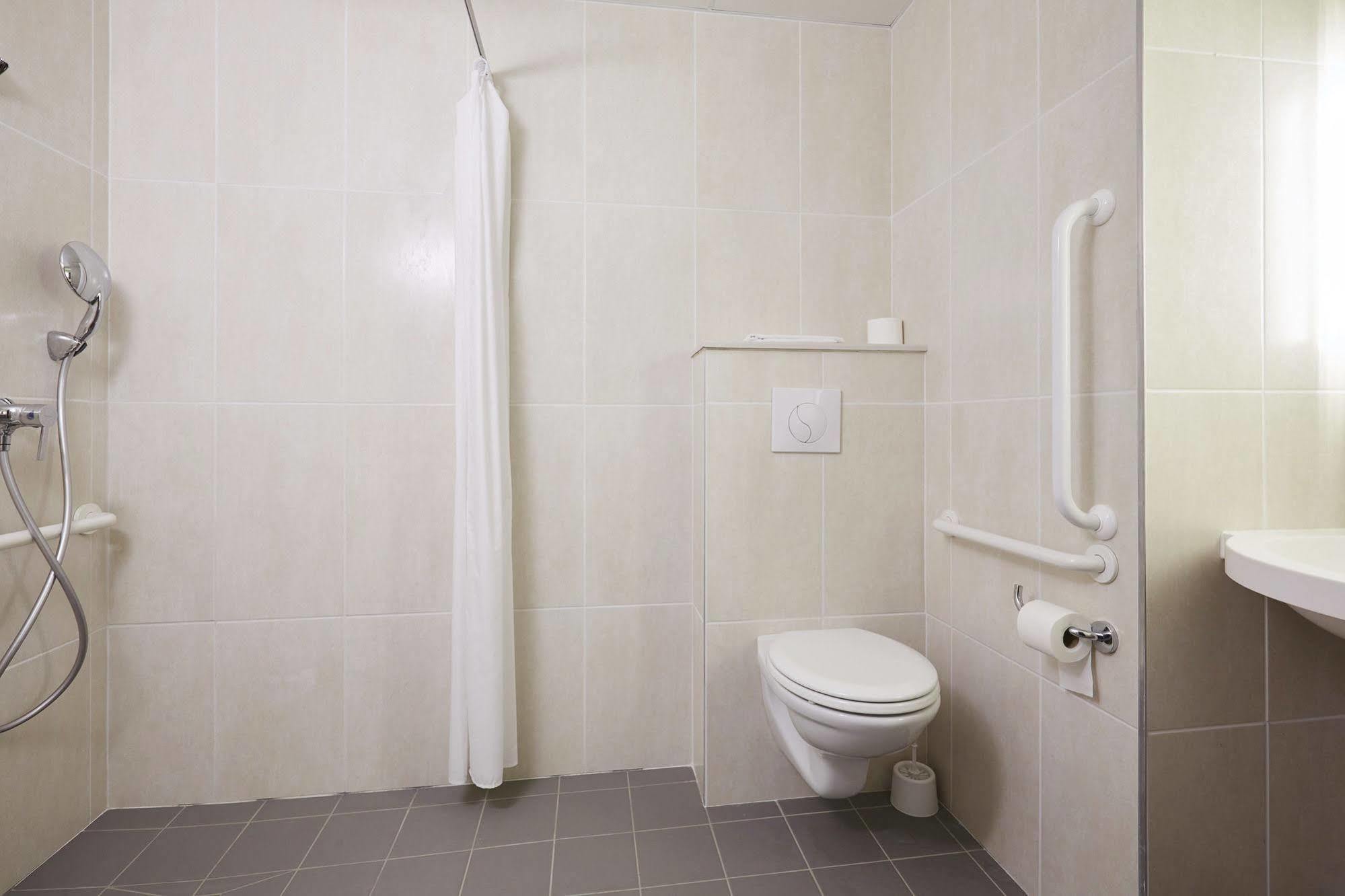 B&B Hotel Troyes Barberey Екстериор снимка